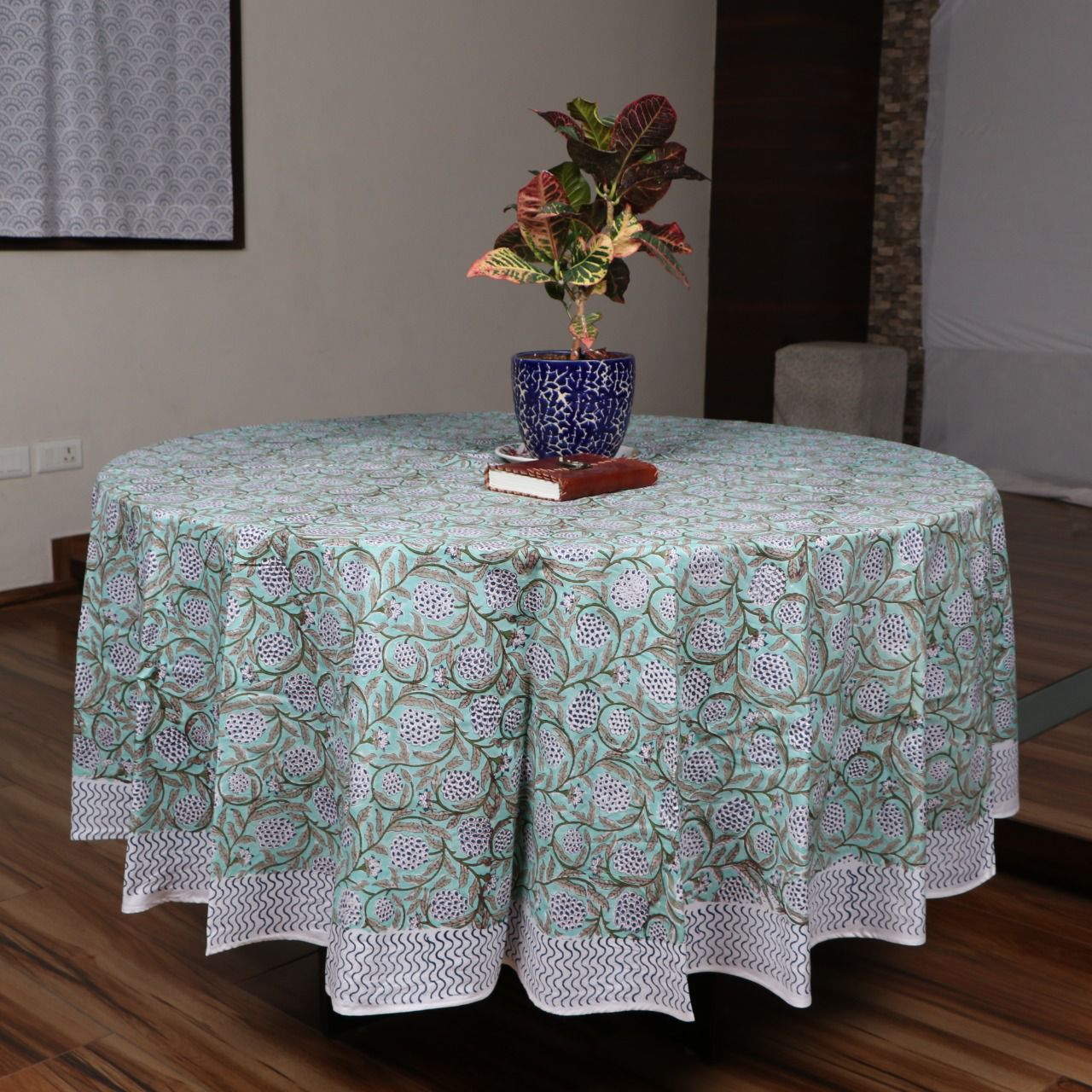 Round Cotton Tablecloth Exporter